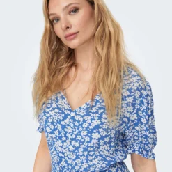 ONLY Jurk "Chianti" Lichtblauw/wit -Exporteren Mooie Look Winkel only jurk chianti lichtblauw wit 2