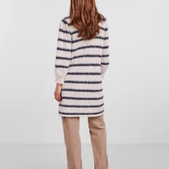 Pieces Gebreide Jurk Wit/zwart -Exporteren Mooie Look Winkel pieces gebreide jurk wit zwart 2