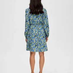 Selected Femme Jurk "Jana" Lichtblauw -Exporteren Mooie Look Winkel selected femme jurk jana lichtblauw 2