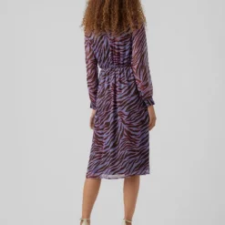 Vero Moda Jurk "Kaya" Paars/meerkleurig -Exporteren Mooie Look Winkel vero moda jurk kaya paars meerkleurig 2